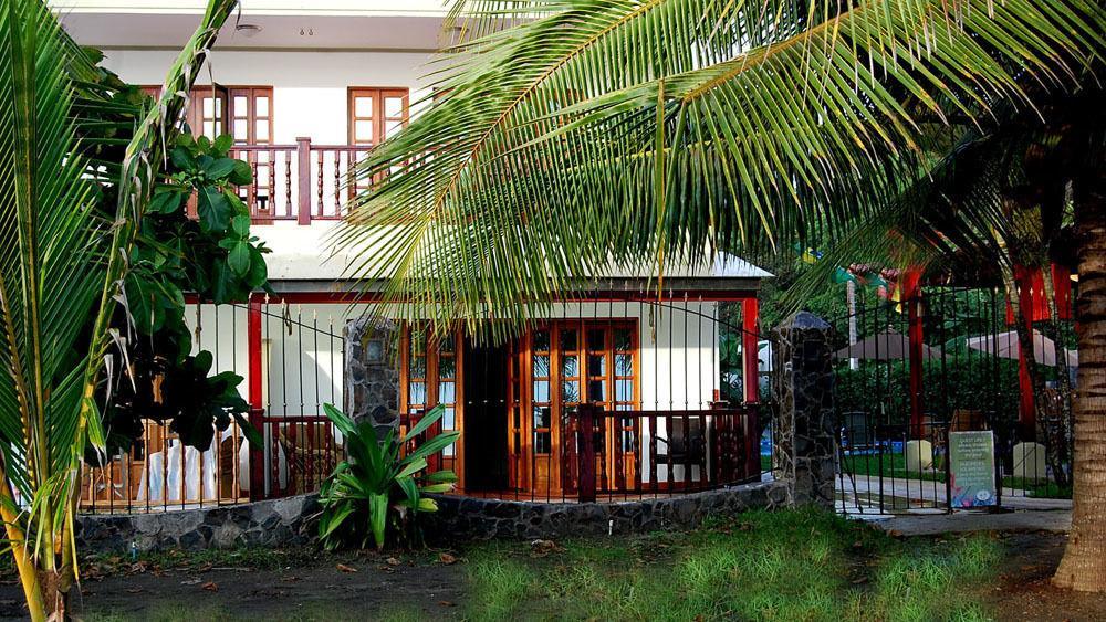 Hotel South Beach - Beachfront Jaco Exterior photo