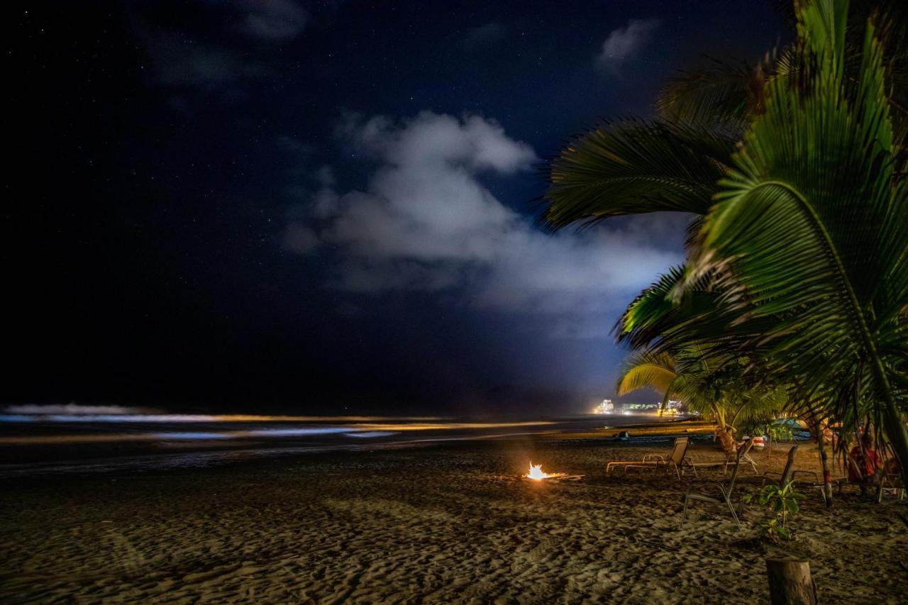 Hotel South Beach - Beachfront Jaco Exterior photo